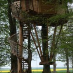 Cabane des sorcières vue de profil